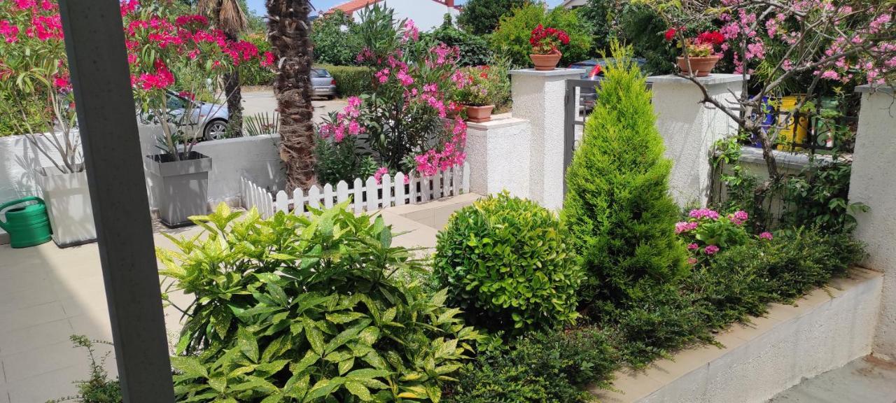Apartman Eli Rovinj Exterior foto